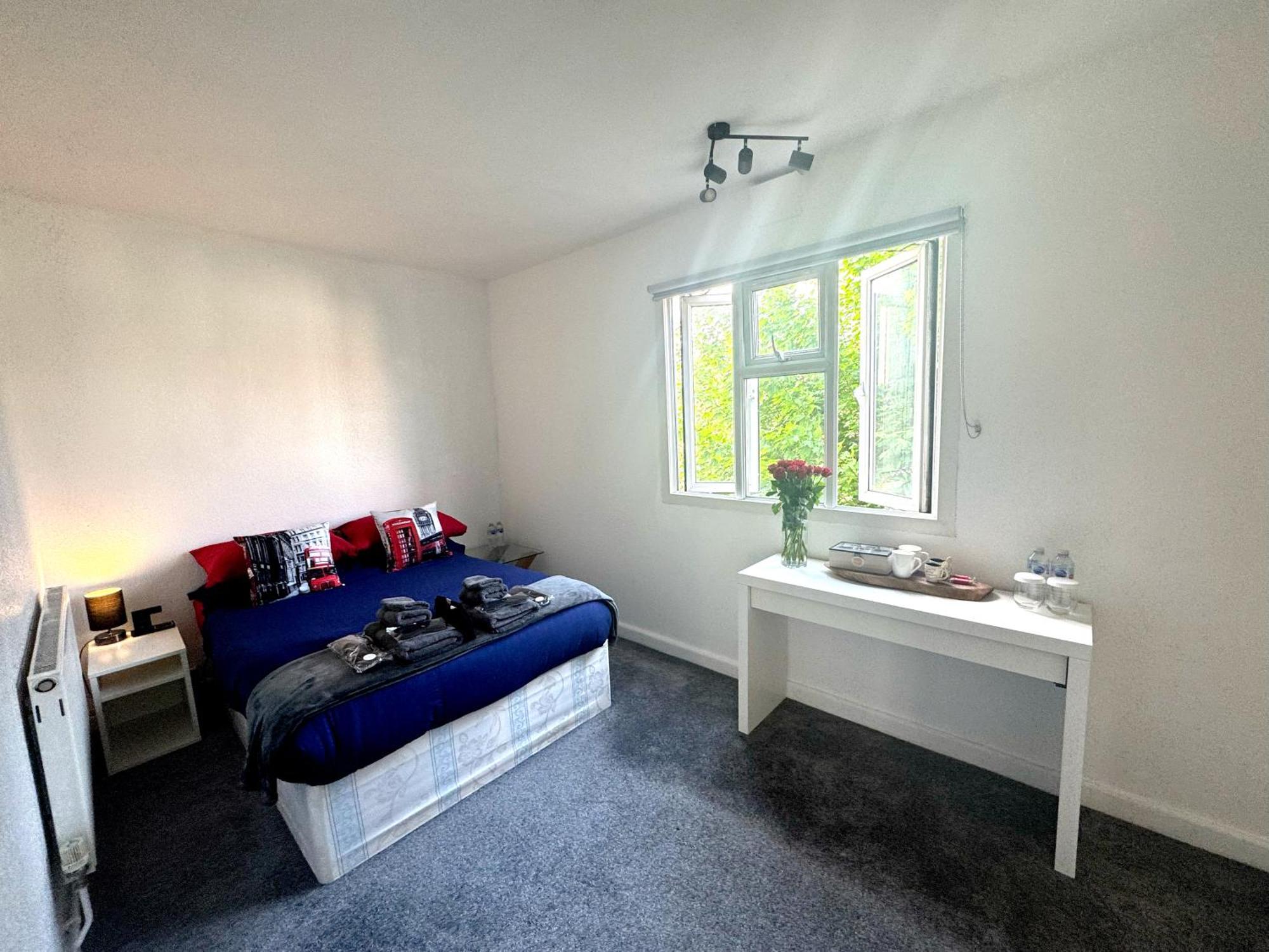 Brixton Hill Retreat Modern And Cosy Londres Exterior foto